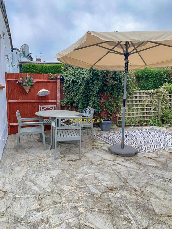 5 Bed/4 Bath At Wembley Stadium & Free Parking London Exterior photo